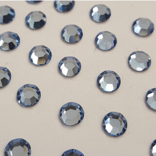 Light Sapphire Diamante SS20